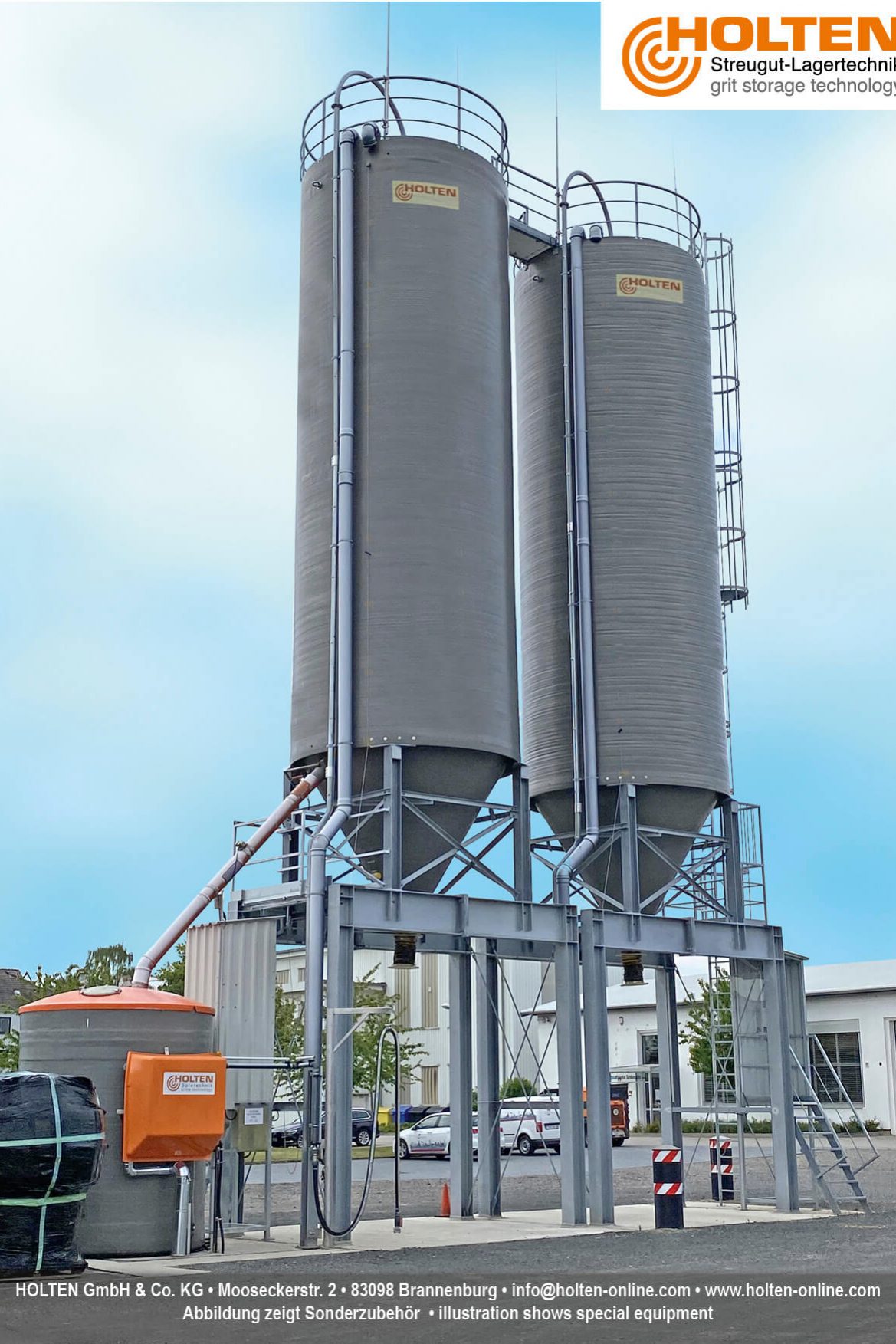 Zwei Streugutlagersilos GFK / Stahl mit Soleerzeuger