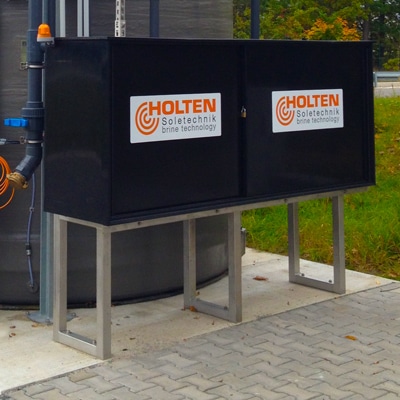 Solepumpstation B1 mit angebrachten Armaturenschränken